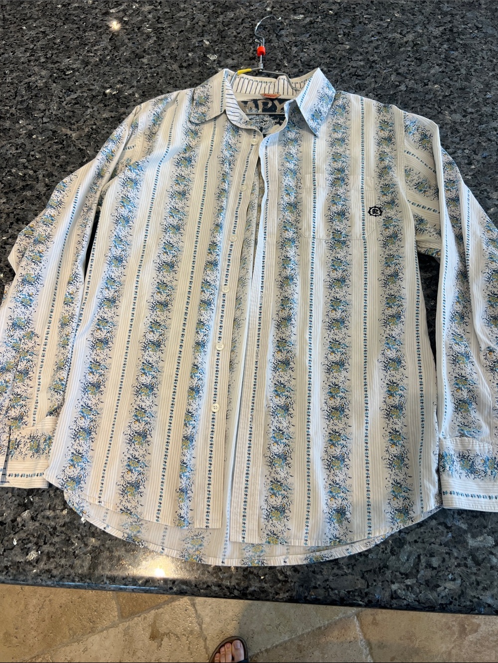 Empyre Men's White and Blue Floral Stripe Button-Down Shirt